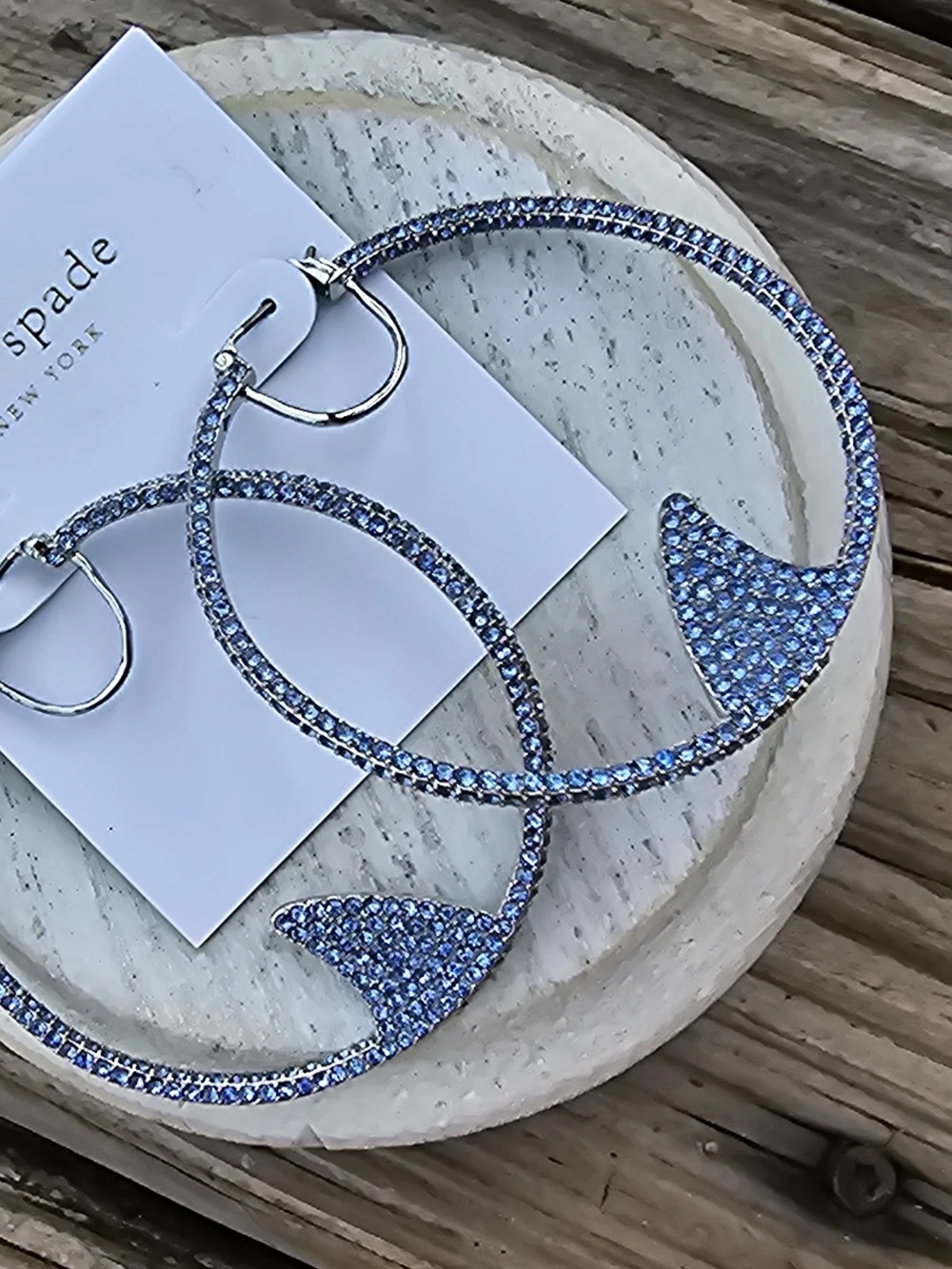 Kate Spade New York California Dreaming Shark Hoops